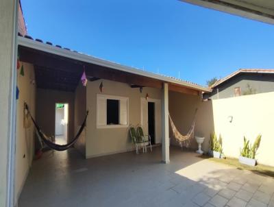 Casa para Venda, em Itanhaém, bairro Balneário Jequitibá, 3 dormitórios, 1 banheiro, 2 suítes, 5 vagas