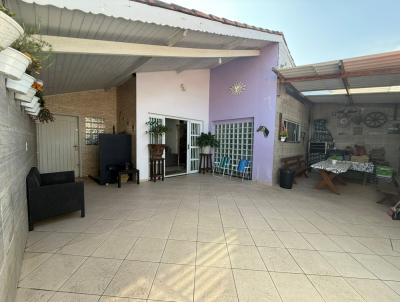 Casa para Venda, em Itanham, bairro Balnerio Gaivota, 4 dormitrios, 2 banheiros, 2 sutes, 2 vagas