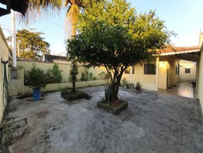 Casa para Venda, em , bairro Balne�rio Gaivota, 2 dormit�rios, 1 banheiro, 4 vagas